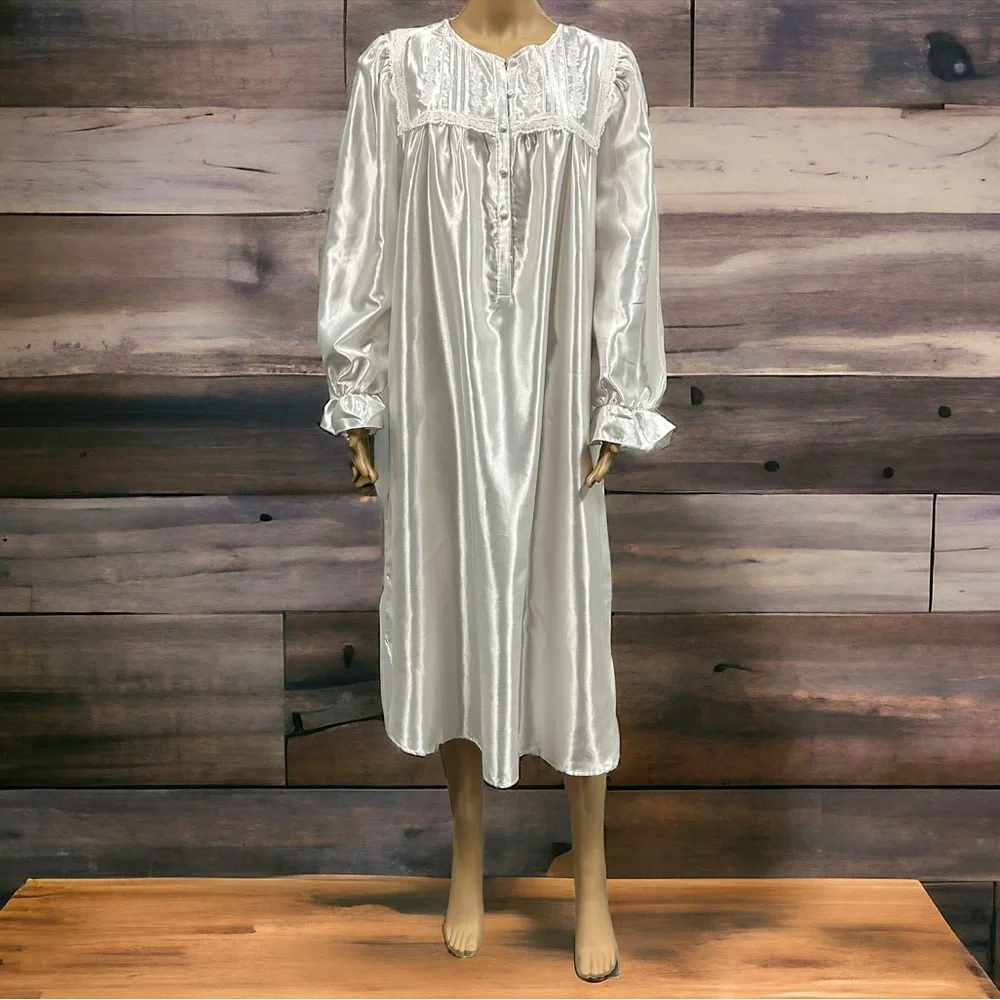 Aria White Satin Long Soft Lined Embroidered Modest House Dress Womens Medium
